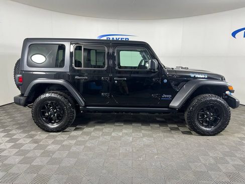 Used 2024 Jeep Wrangler Unlimited AWD/4WD image 7