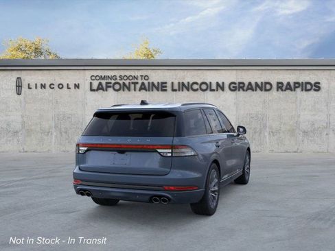 New 2026 Lincoln Aviator AWD w/ Jet Appearance Package image 8