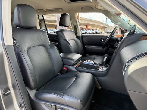 Used 2024 Nissan Armada SL image 11