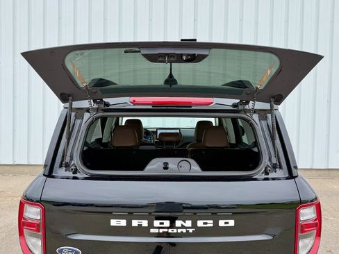 Certified 2025 Ford Bronco Sport Outer Banks w/ Outer Banks Tech Package+ AWD/4WD image 18