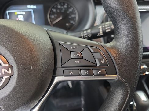 Used 2024 Nissan Kicks SV image 18