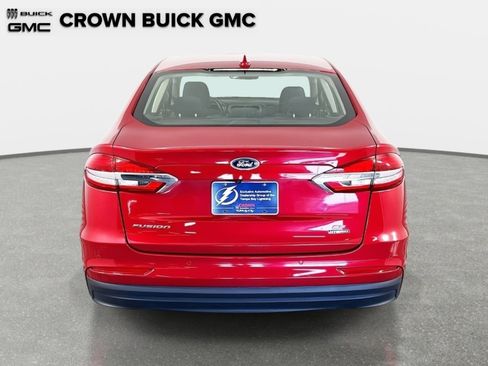 Used 2020 Ford Fusion SE image 7