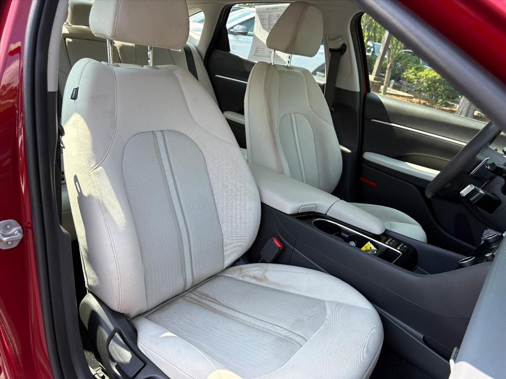 Used 2025 Hyundai Sonata SEL FWD image 17