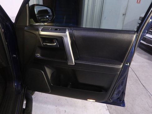 Used 2022 Toyota 4Runner SR5 Premium w/ Moonroof Package image 29