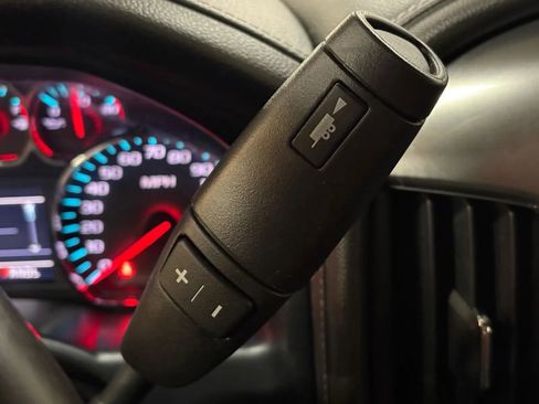 Used 2017 Chevrolet Silverado 1500 LTZ Z71 w/ Midnight Edition image 33