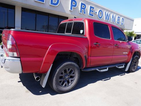 Used 2014 Toyota Tacoma PreRunner w/ SR5 Package image 6