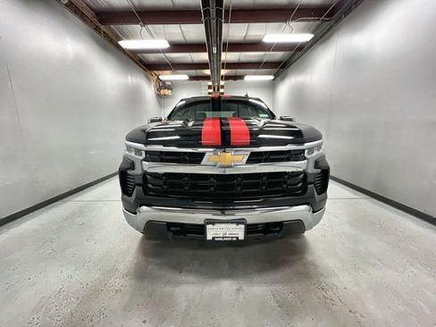 Certified 2024 Chevrolet Silverado 1500 LT image 3
