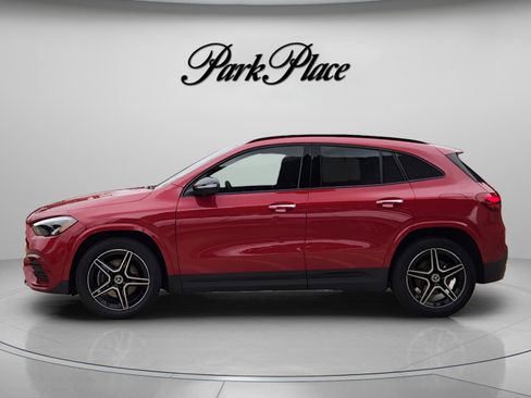 Certified 2025 Mercedes-Benz GLA 250 image 2