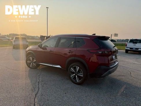 Used 2023 Nissan Rogue SL AWD/4WD image 10