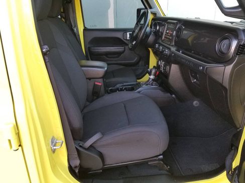 Used 2022 Jeep Wrangler Unlimited Sport AWD/4WD image 11