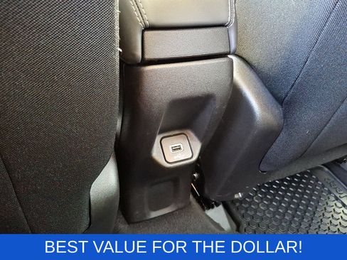 Used 2022 Jeep Renegade Latitude AWD/4WD image 12