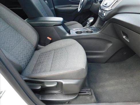 Used 2024 Chevrolet Equinox LT AWD/4WD image 27