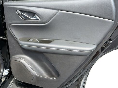 Used 2025 Chevrolet Blazer LT FWD image 31
