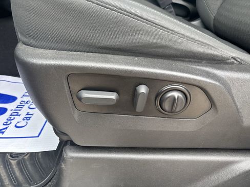 Used 2022 Chevrolet Silverado 1500 LT RWD image 15