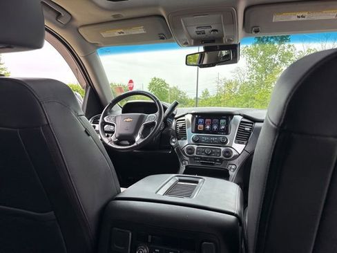 Used 2017 Chevrolet Suburban Premier AWD/4WD image 22