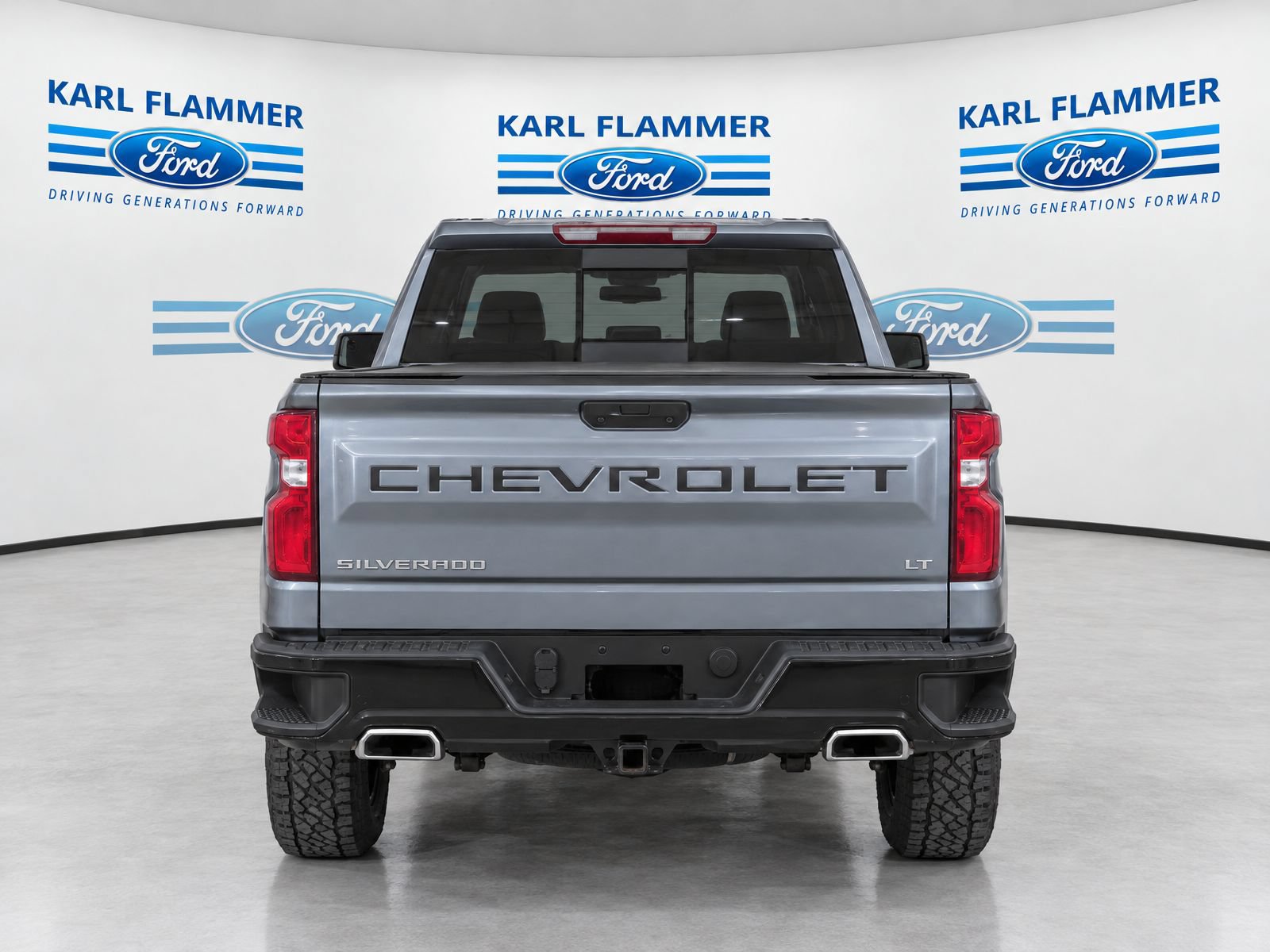 Used 2020 Chevrolet Silverado 1500 LT Trail Boss AWD/4WD image 4