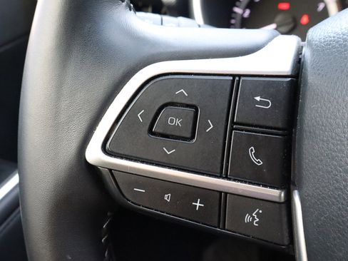 Used 2023 Toyota Highlander XSE image 34