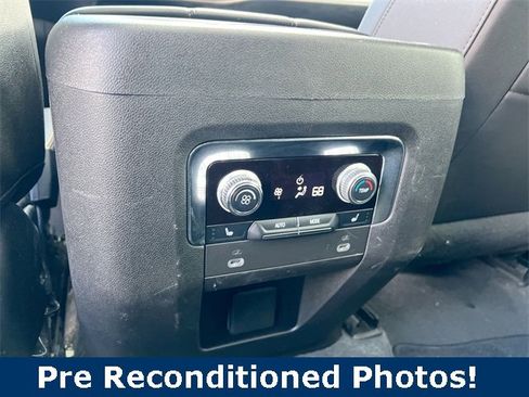 Used 2023 GMC Yukon AT4 image 22
