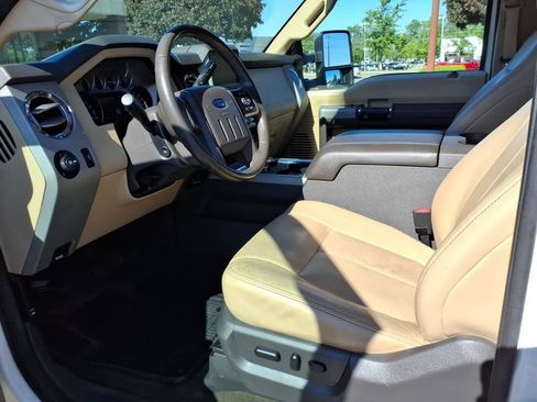 Used 2013 Ford F250 Lariat w/ Chrome Pkg AWD/4WD image 11