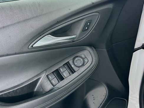 Used 2025 Buick Encore GX Preferred image 15