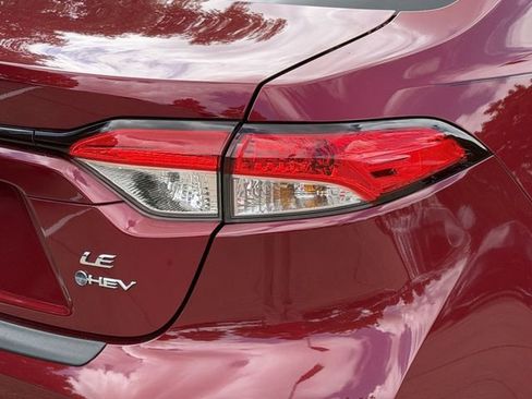 Used 2025 Toyota Corolla LE FWD image 7