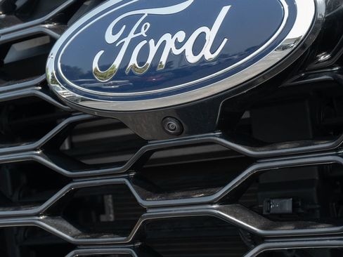 Used 2025 Ford Explorer ST-Line w/ Premium Package RWD image 5