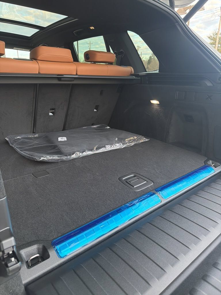 New 2026 BMW X7 M60i AWD/4WD image 61