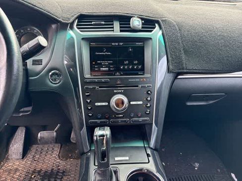 Used 2016 Ford Explorer Platinum image 20