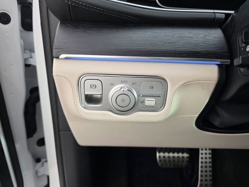 New 2026 Mercedes-Benz GLE 63 AMG S image 21