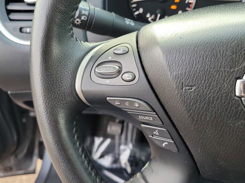 Used 2020 Nissan Pathfinder SV w/ Cargo Package image 25