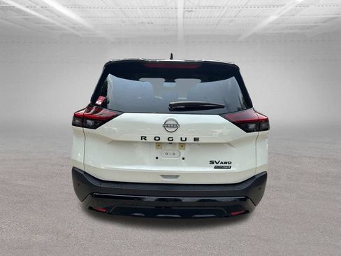 Used 2023 Nissan Rogue SV w/ SV Premium Package AWD/4WD image 4
