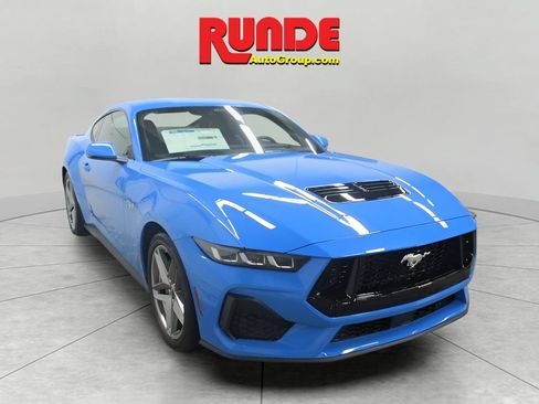 Used 2024 Ford Mustang GT Premium RWD image 7