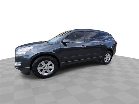 Used 2012 Chevrolet Traverse LT image 4