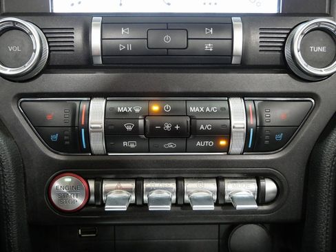 Used 2019 Ford Mustang Premium image 19