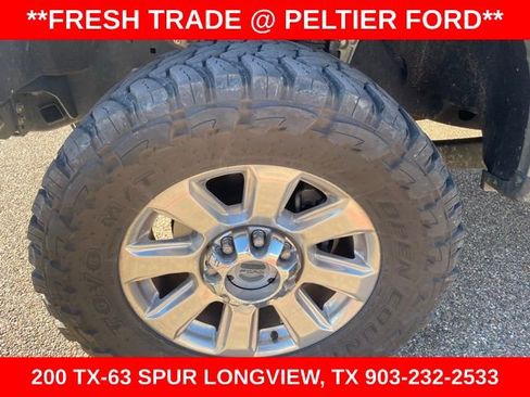 Used 2020 Ford F250 Platinum w/ FX4 Off-Road Package image 4