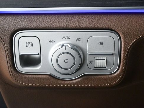 New 2026 Mercedes-Benz GLE 450 GLE 450 Coupe image 9