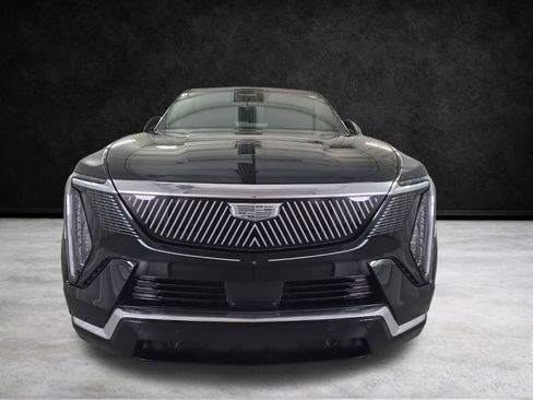 Certified 2025 Cadillac Escalade IQ Luxury 1 w/ Smart Trailering package image 4