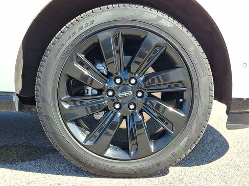 Used 2024 Lincoln Navigator L Reserve AWD/4WD image 27