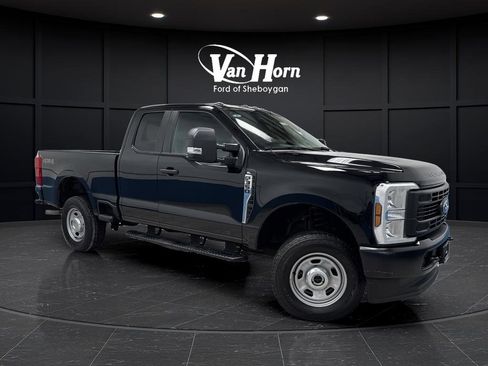 Used 2024 Ford F350 XL w/ Snow Plow/Camper Package image 1
