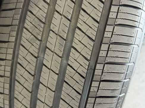 Used 2019 Toyota Tundra SR5 w/ SR5 Upgrade Package image 32