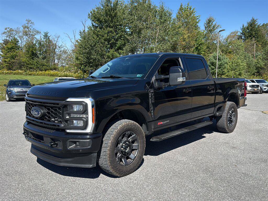Used 2023 Ford F350 Lariat w/ Sport Appearance Package AWD/4WD image 1