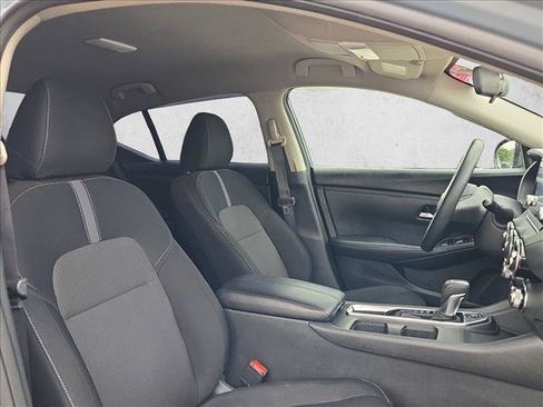 Used 2024 Nissan Sentra SV FWD image 18