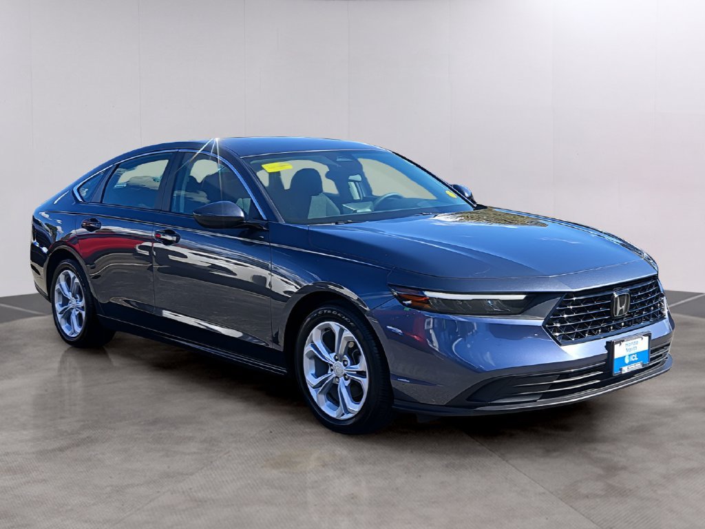 Certified 2025 Honda Accord LX image 3