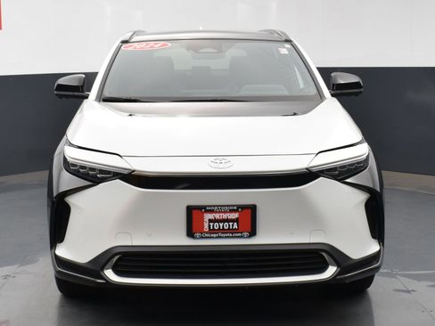 Used 2024 Toyota bZ4X Limited image 7
