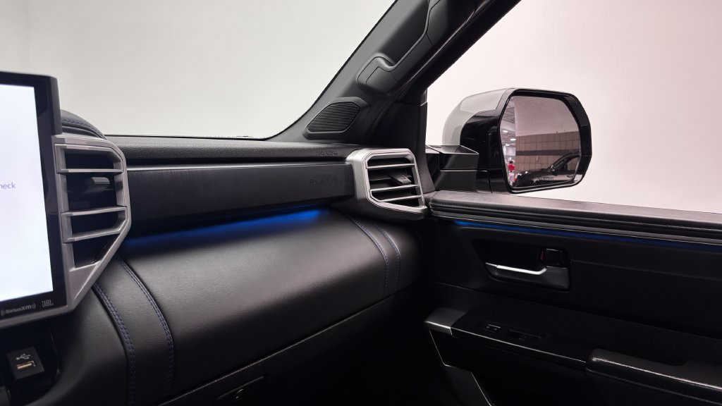 Used 2024 Toyota Tundra Platinum AWD/4WD image 23