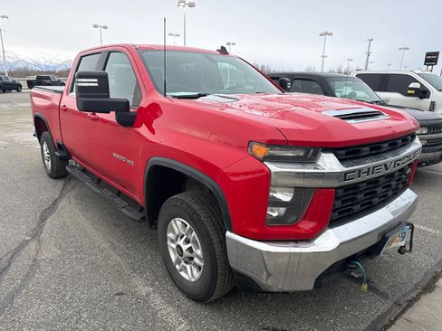 Used 2020 Chevrolet Silverado 2500 LT image 2