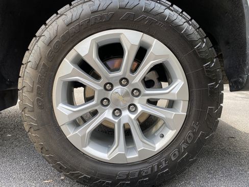 Used 2023 Chevrolet Silverado 1500 LTZ RWD image 46