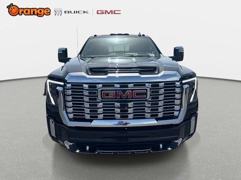 New 2026 GMC Sierra 3500 Denali w/ Denali Reserve Package AWD/4WD image 8