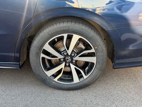 Used 2018 Honda Odyssey Elite image 7