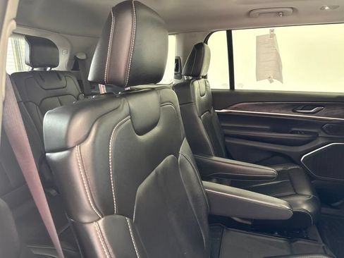 Used 2021 Jeep Grand Cherokee L Limited AWD/4WD image 13